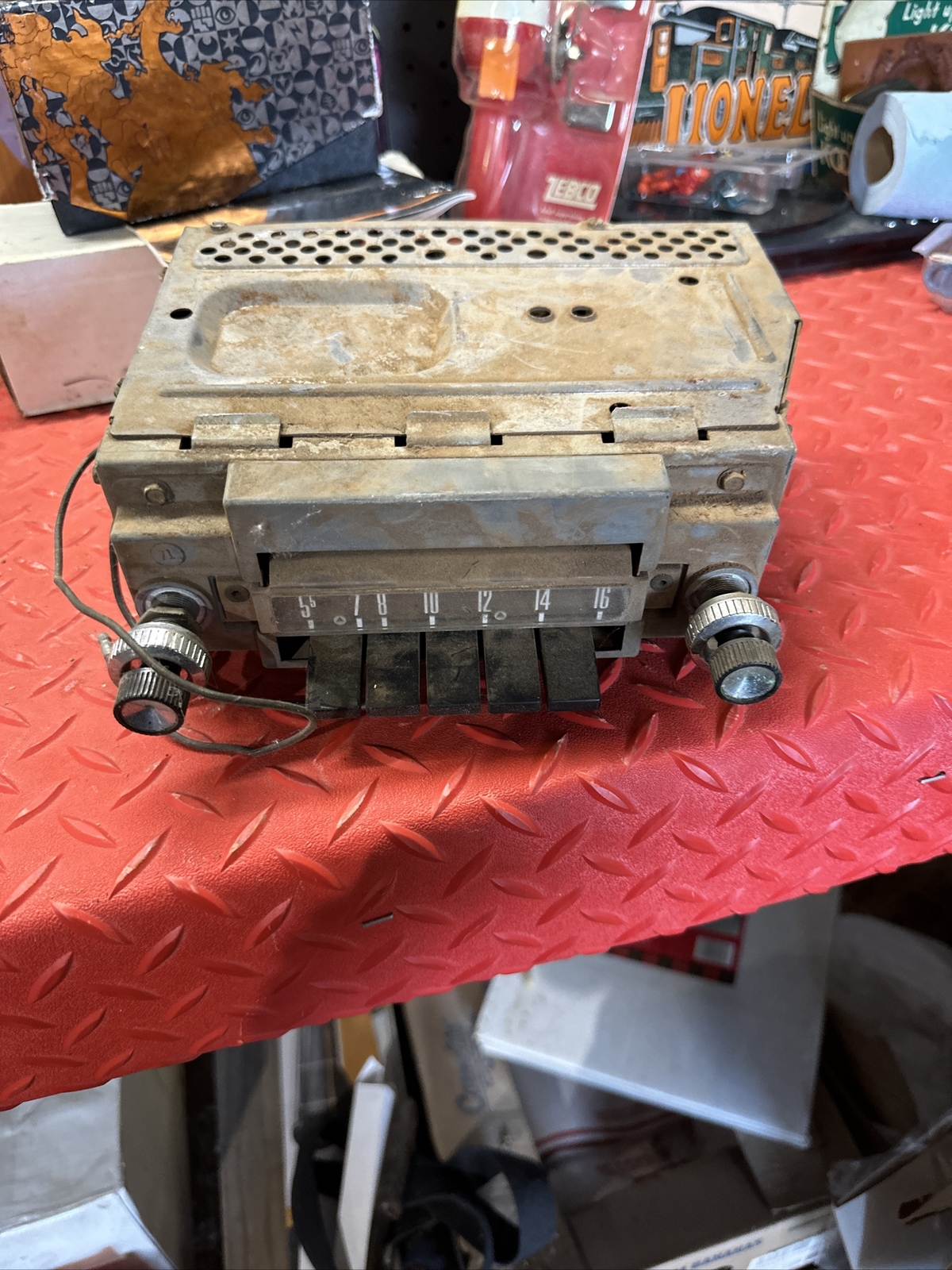 Vintage Fomoco Model 75MF 375033 Car Radio (UNTESTED) unknown year model