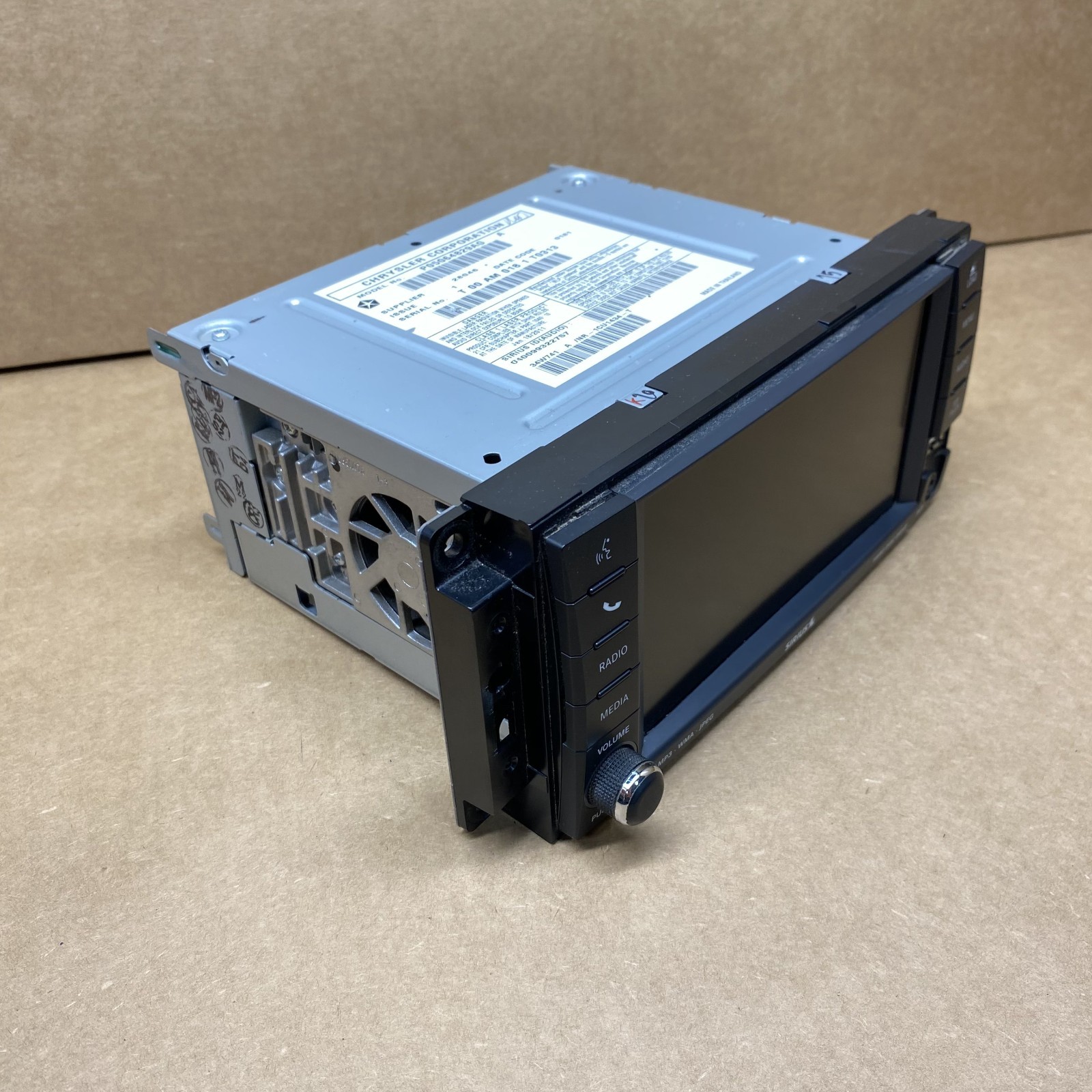 10-18 Chrysler Dodge RHB MgGig Navigation High Speed Radio P05064829AG