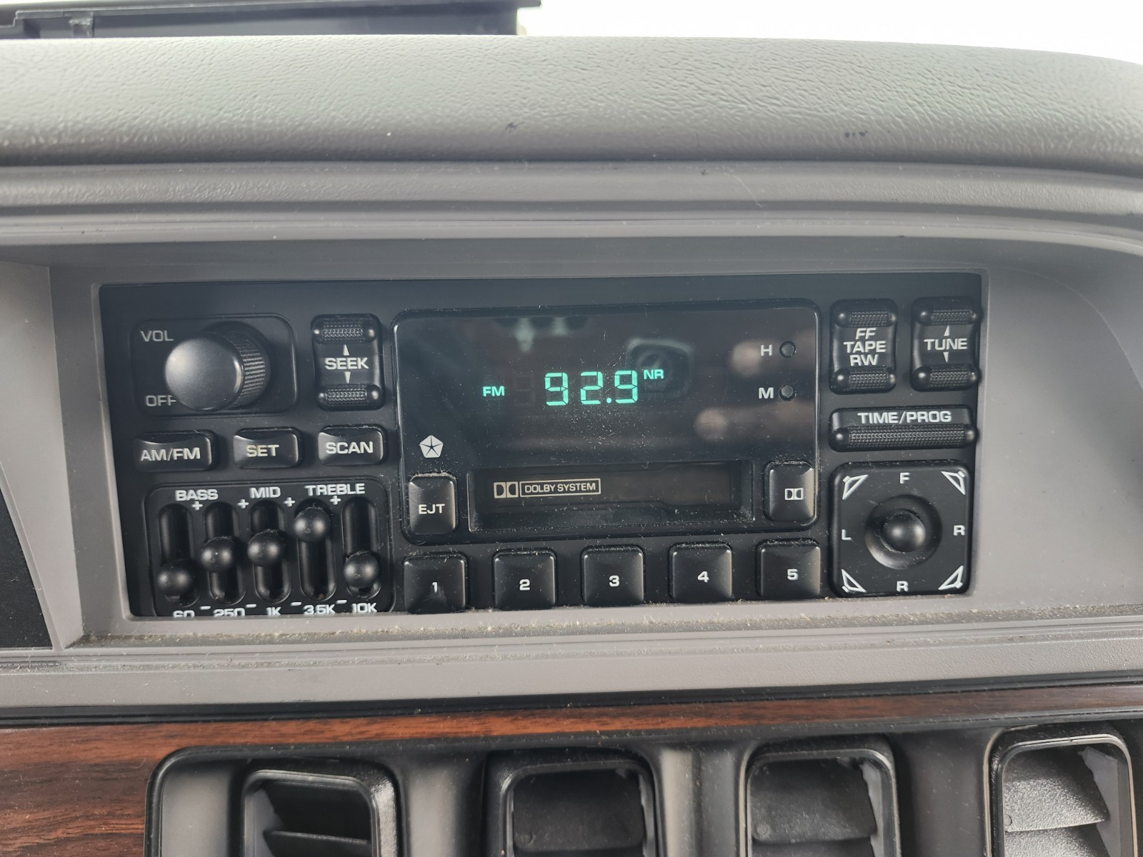 1989 – 1994 DODGE RAM 5.9 CUMMINS 1st Gen Factory Radio Tape Player OEM Tested!!