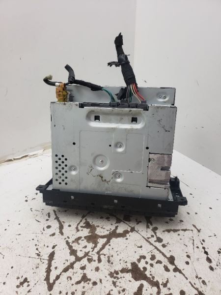 2008-2011 Dodge Dakota Radio AM FM6 Disc Cd-dvd Changer OEM 744870