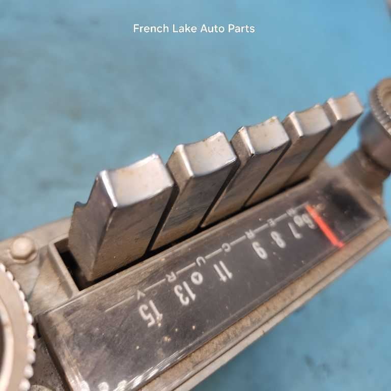 UNTESTED AM Radio “C4MA-18805” Fits 1964 MERCURY 1239049