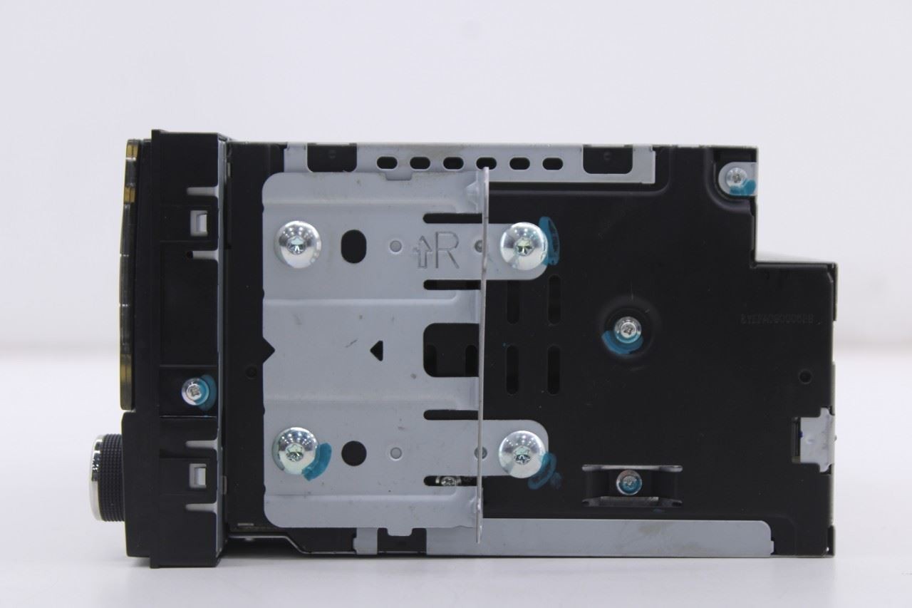 17-19 Nissan Sentra SV Radio Faceplate Control w/ Receiver CD Player and Display