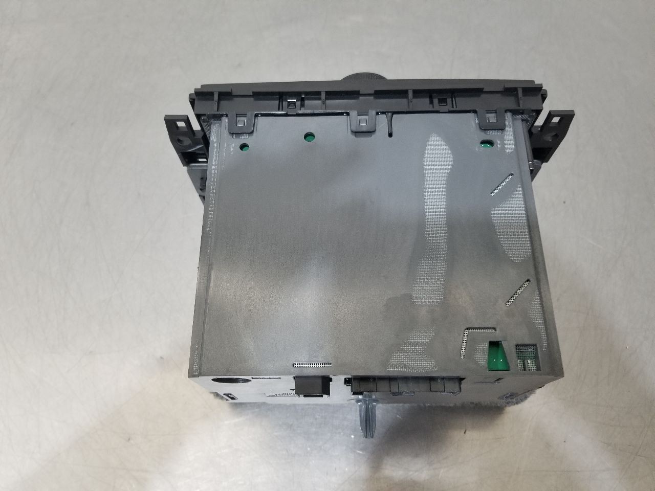 13 2013 CHEVY TAHOE LS RADIO AUDIO RECEIVER AM-FM-STEREO-CD-MP3-USB 20934593