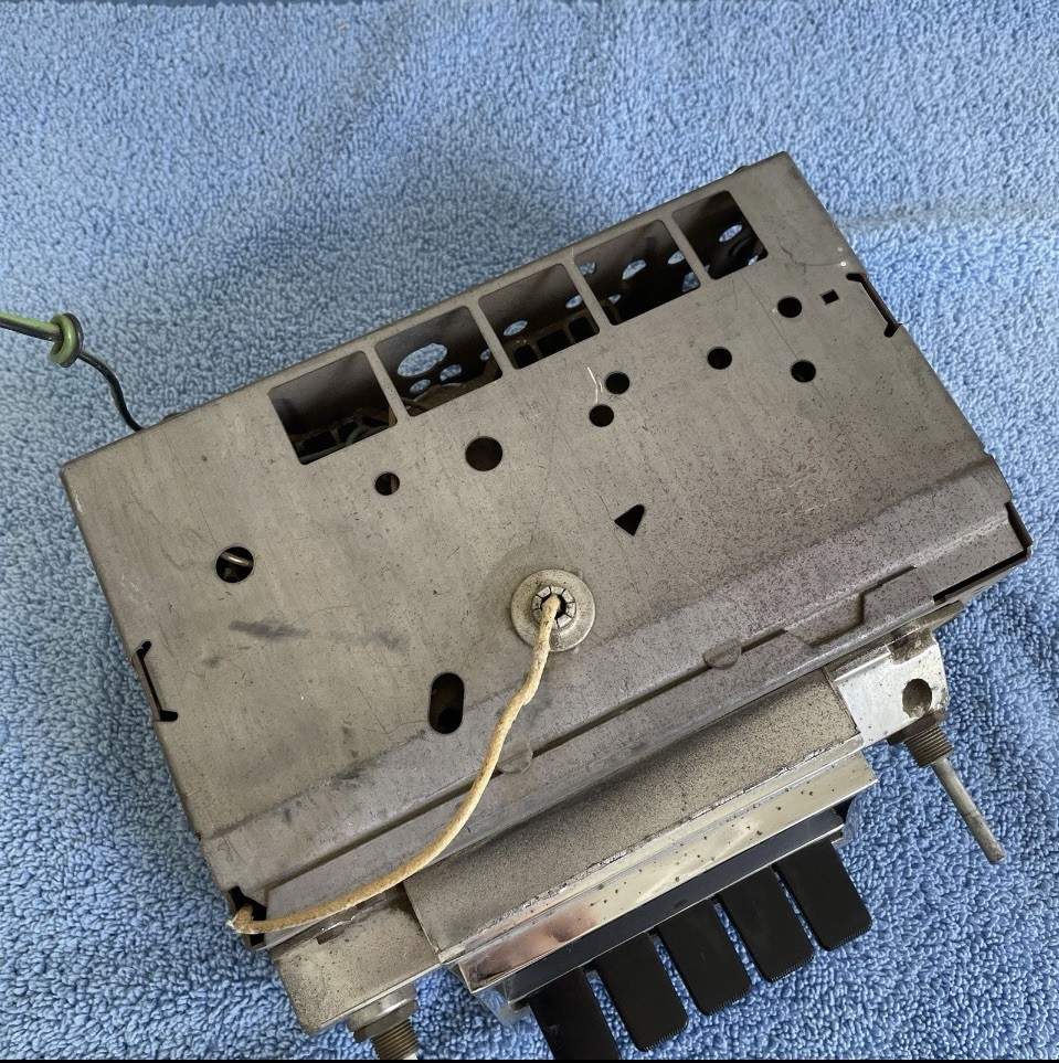 Vintage Chevrolet OEM AM Radio DELCO 7294181 1966-1967 Chevy Chevelle
