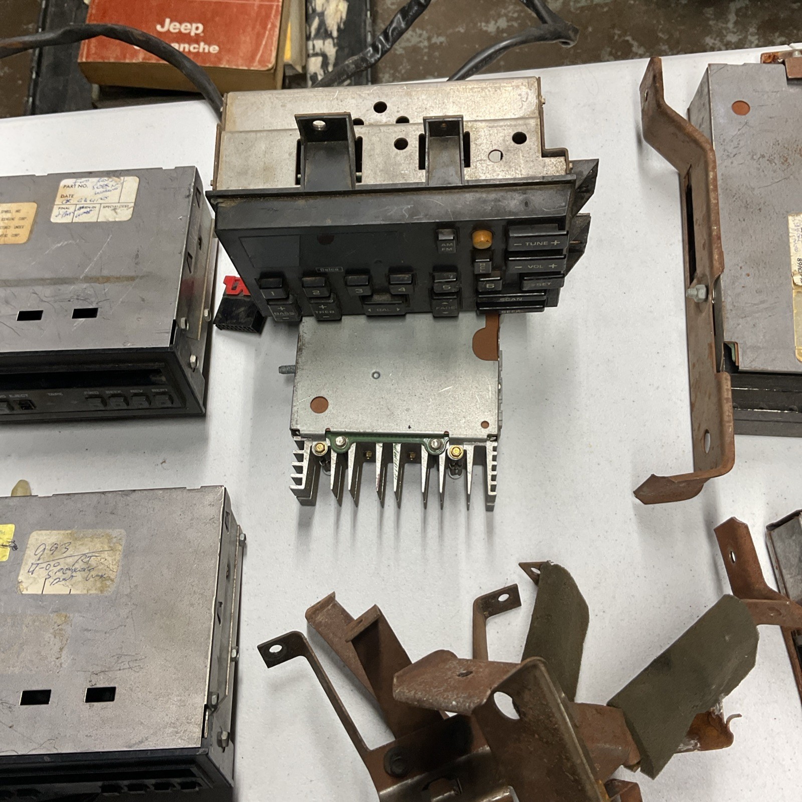 1988-1994 Chevrolet GMC Radio Lot For Parts Unknown Condition