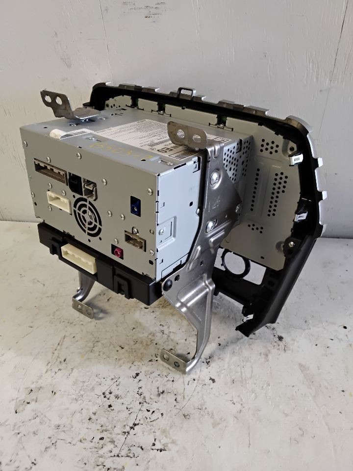2018 Nissan MAXIMA Radio Display And Receiver fits 8 Speaker System