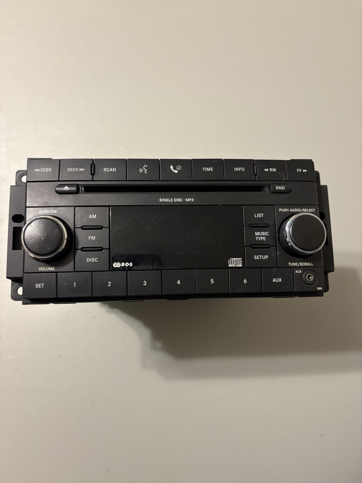 Chrysler Dodge Jeep AM FM CD MP3 AUX Radio Stereo Unit P05107095AJ UN-TESTED OEM