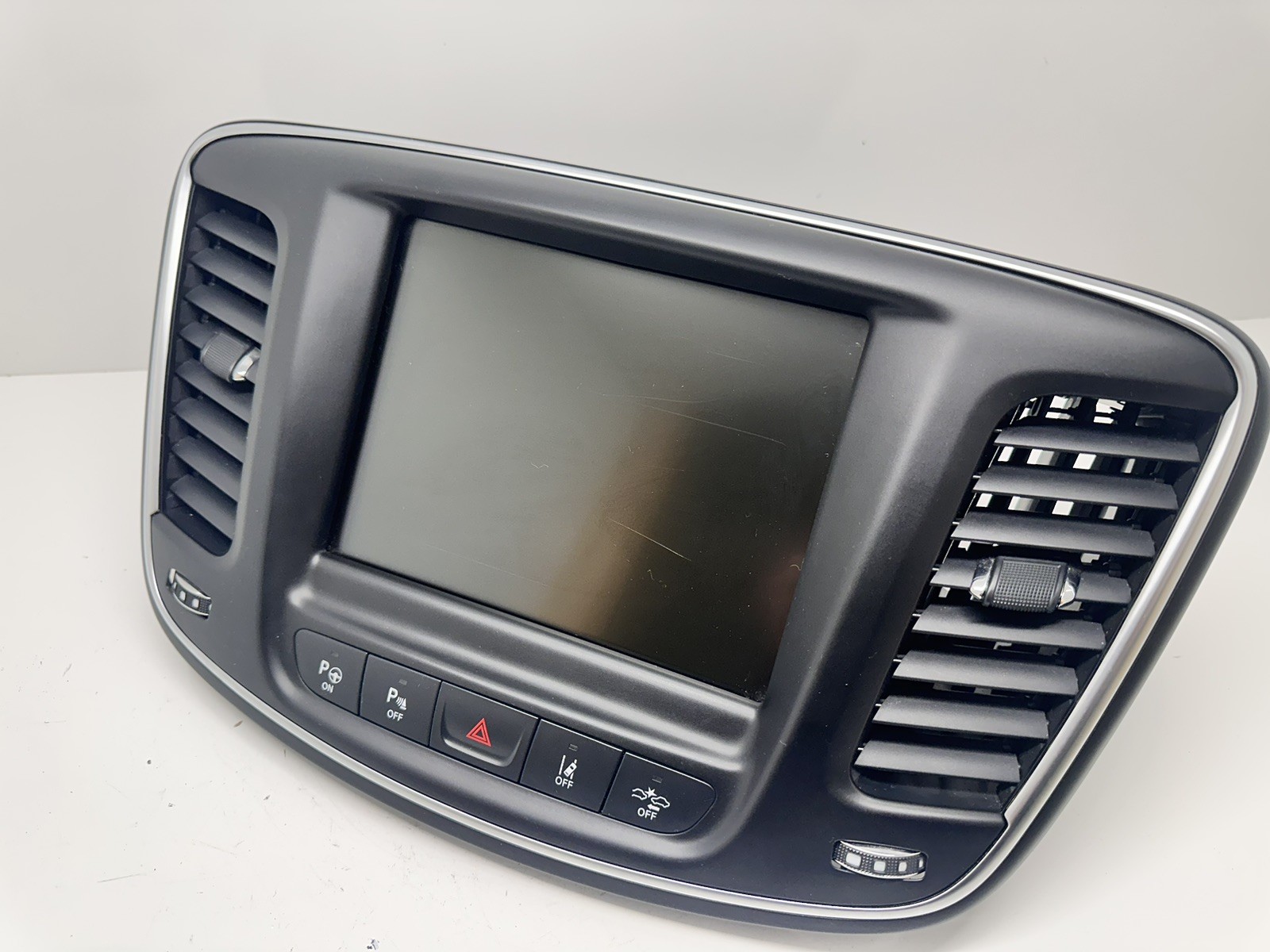 15-17 Chrysler 200 GPS Navigation UConnect VP4 RA4 Radio 8.4 Display Screen OEM