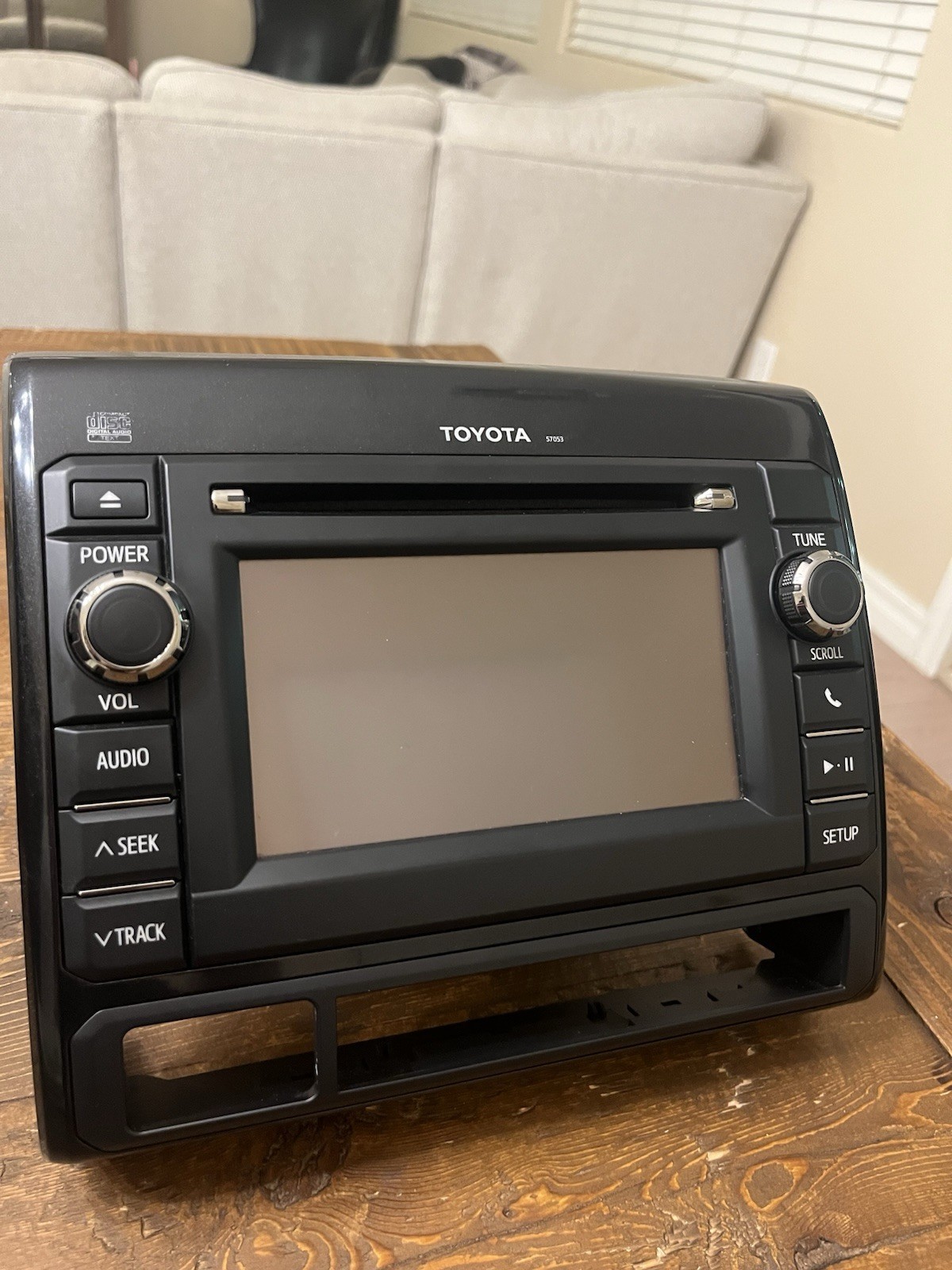 12 13 Toyota Tacoma OEM 57053 touchscreen Bluetooth CD player radio 86140-04080