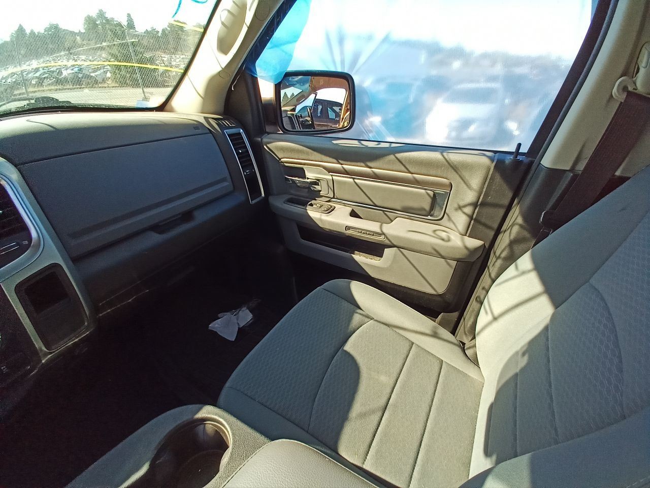 68270663AF AM FM NAV Radio Display And Receiver from 2017 RAM 1500 12410717