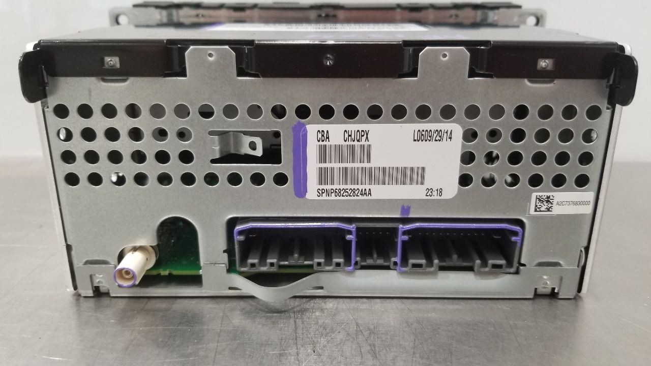 15 JEEP WRANGLER JK JKU RADIO AUDIO RECEIVER HEAD UNIT 68252824AA