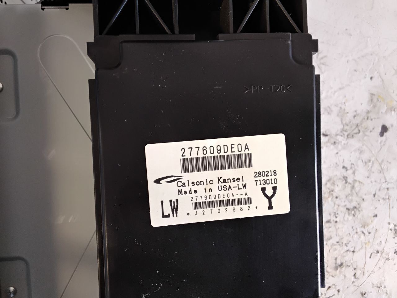 2018 Nissan MAXIMA Radio Display And Receiver fits 8 Speaker System