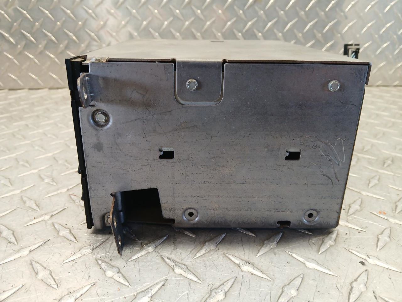90-93 CORVETTE C4 RADIO CONTROLLER BOSE DELCO AM FM CASSETTE