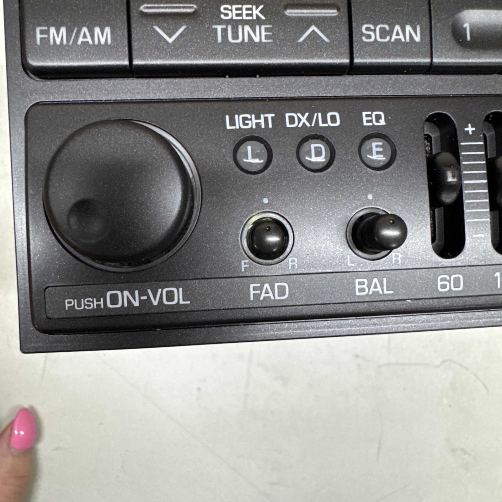 Mitsubishi MB823847 Sterio Radio See Desc 1991-99 Mitsubishi 300GT/Dodge Stealth