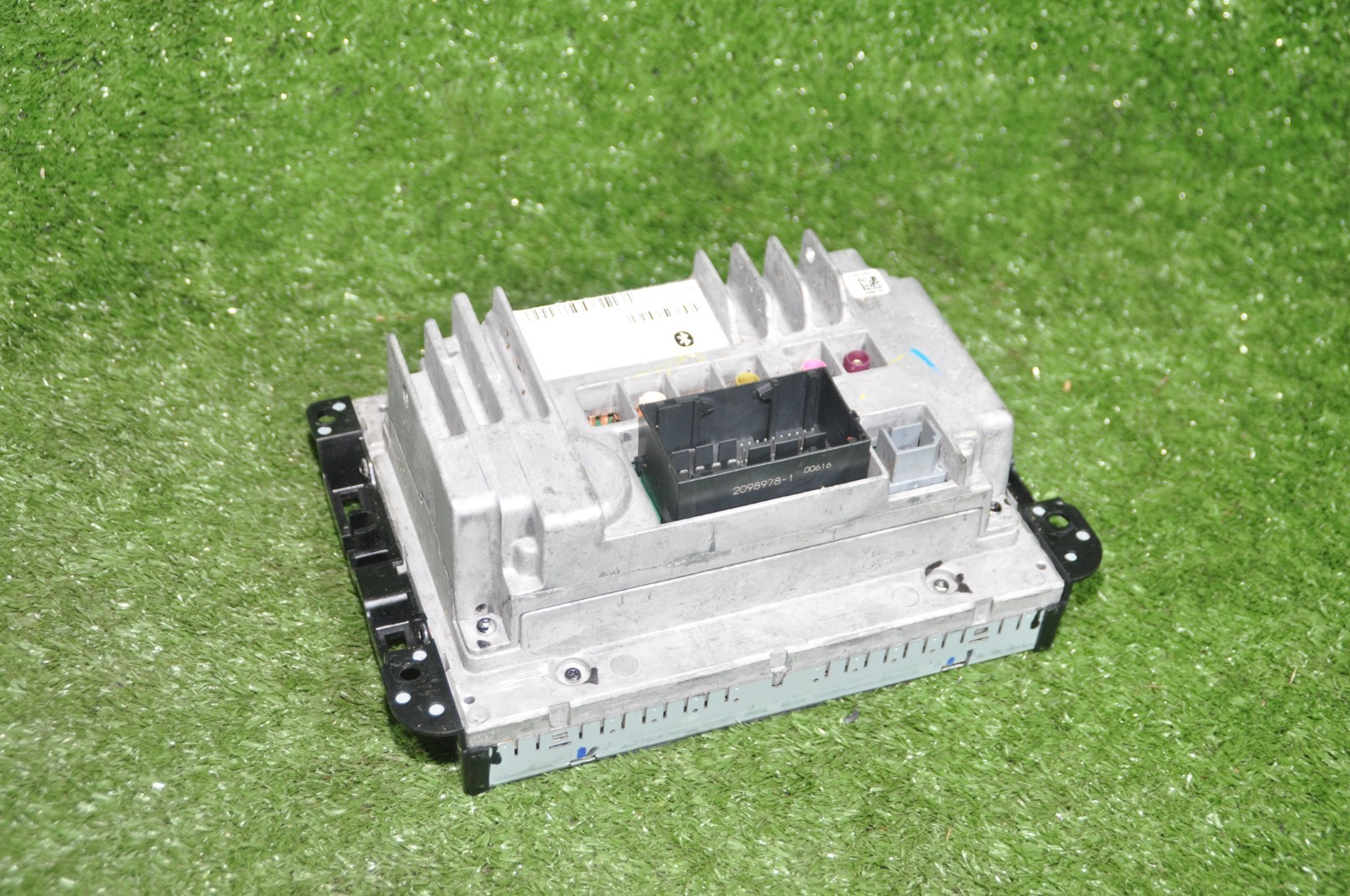2013-2018 Dodge Ram 1500 AM FM Radio Receiver Navigation With Display Screen OEM