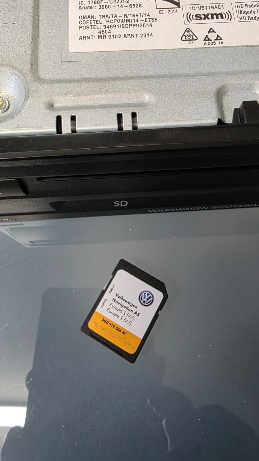 VOLKSWAGEN GOLF 5G MK7 2017 SAT NAV CD UNIT IN GLOVEBOX 0003257578 3Q0035844A