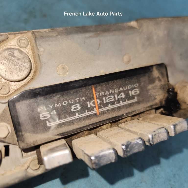 UNTESTED AM Radio “5BPD 2580874” Fits 1965 PLYMOUTH FURY 1239226