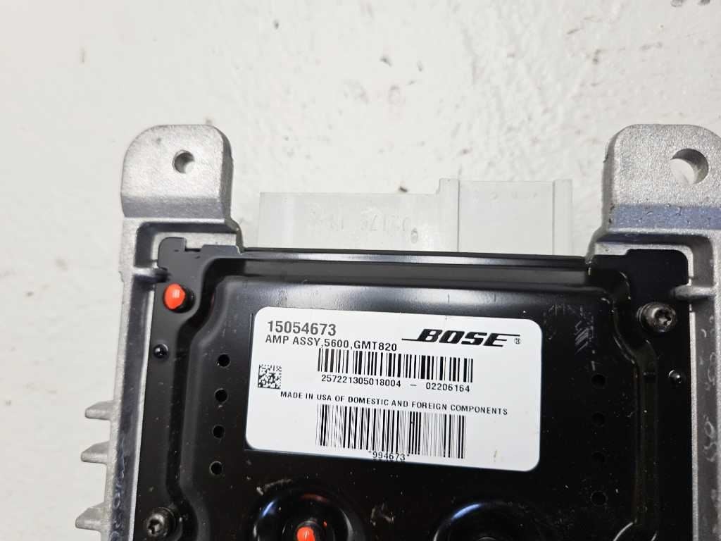 2003-2006 Chevy GMC Yukon Tahoe Suburban Radio Bose Amplifier OEM 3989