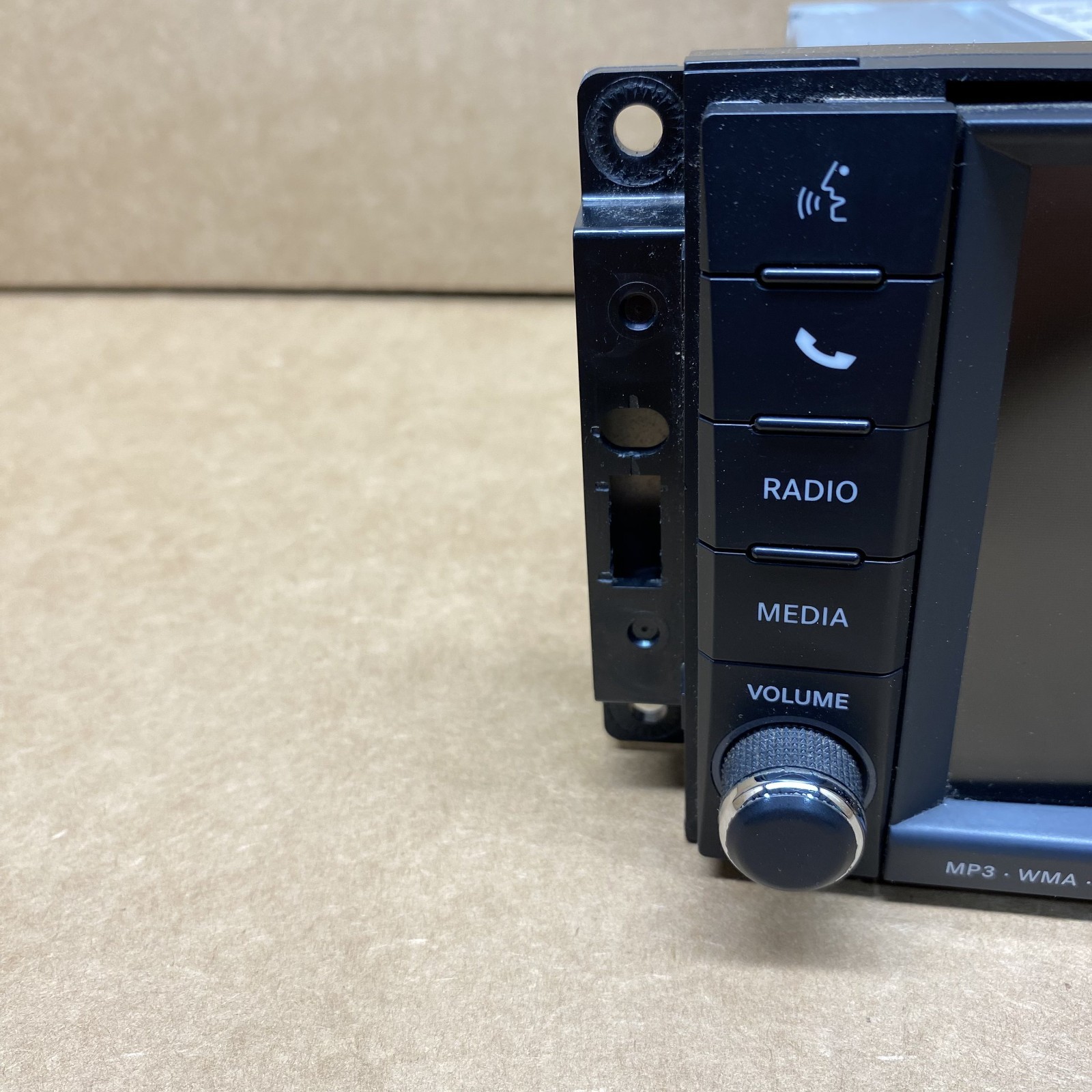 10-18 Chrysler Dodge RHB MgGig Navigation High Speed Radio P05064829AG