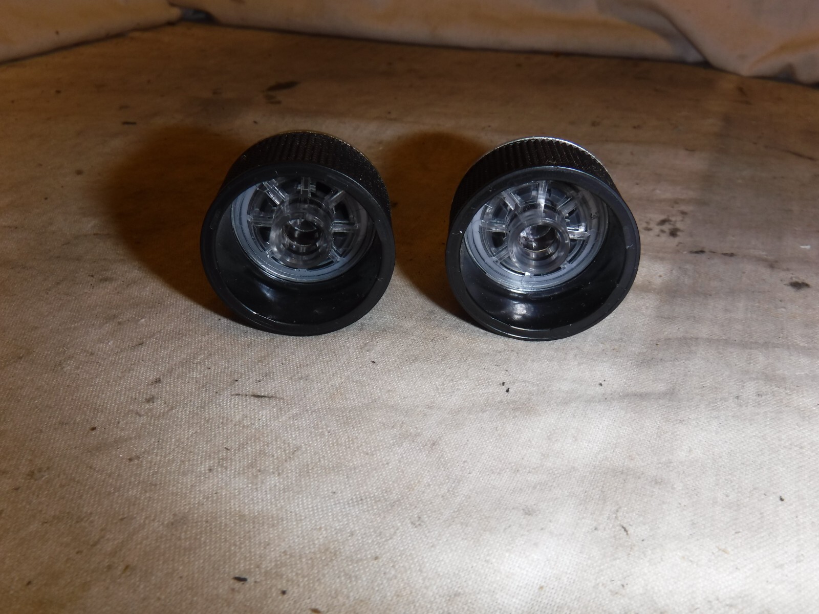 08-10 Dodge Avenger Durango Sebring Radio Cd Knob Set P05091115AC RES EMA64