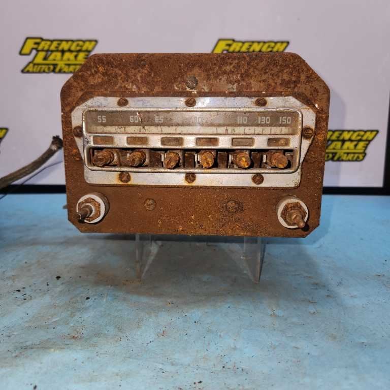 PARTS DONOR RADIO W/SPEAKER Fits 1939 OLDSMOBILE 1244040