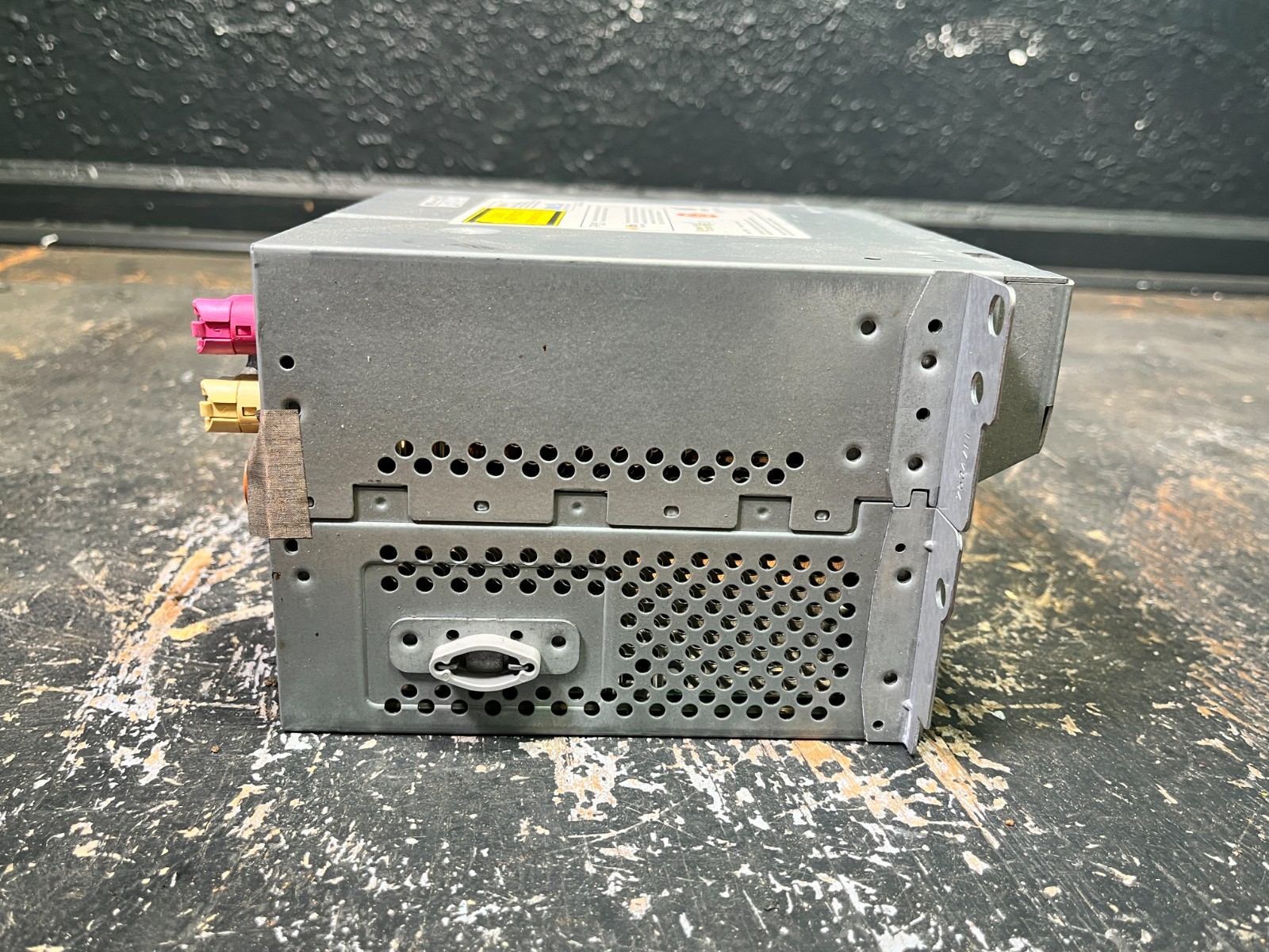 2009-2013 BMW F10 NAVIGATION UNIT CD PLAYER RECIEVER OEM *May need programming