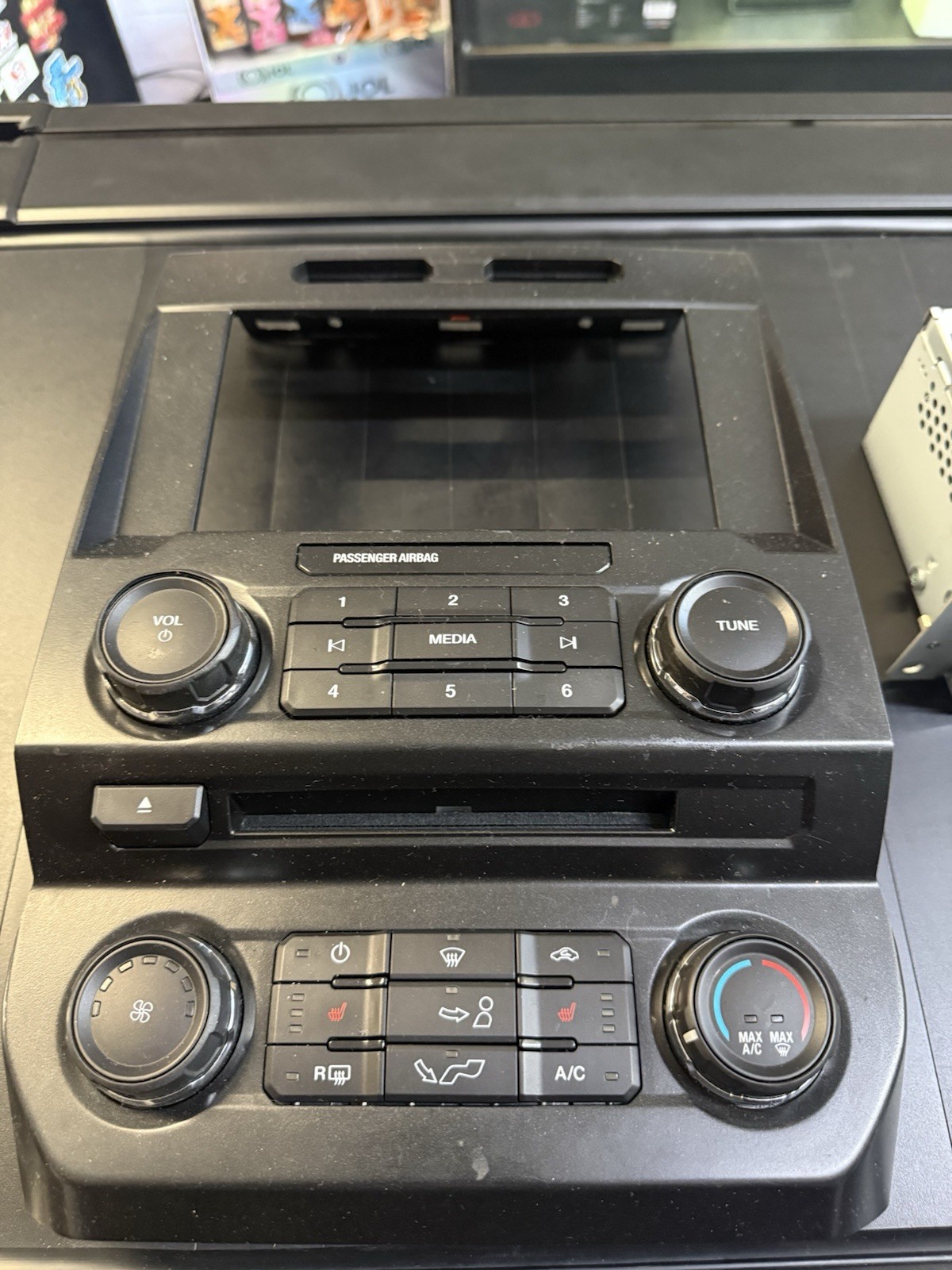 2015 2016 2017 2018 Ford F150 Radio Receiver CD Player GL3T-19C107-BA & Screen