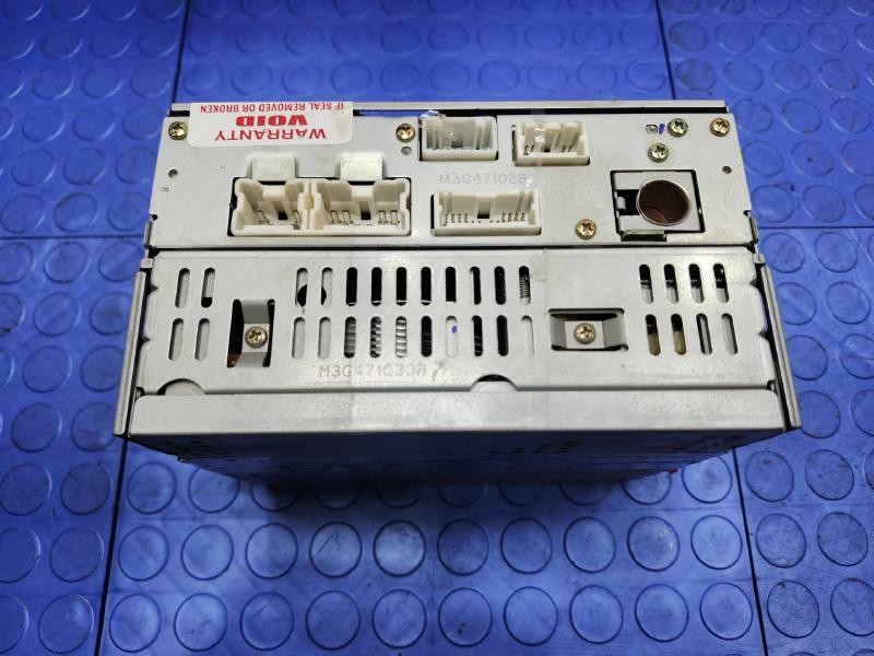 04-05 Nissan Armada Radio Receiver Head Unit AM FM 6-Disc CD OEM 28185-7S512