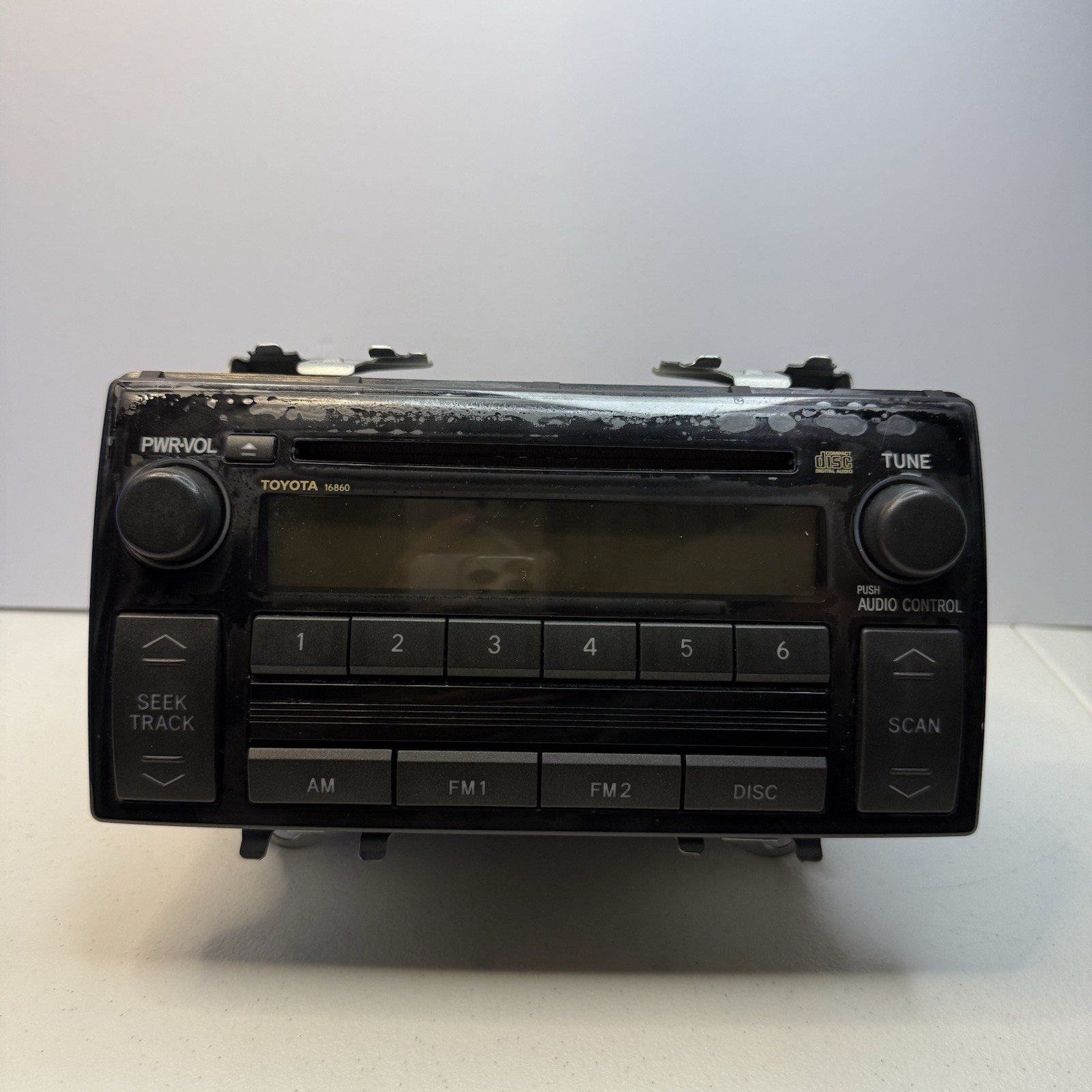 Toyota Camry 05 06 Factory Stereo CD Player Radio 86120-AA160 Face Plate 16860