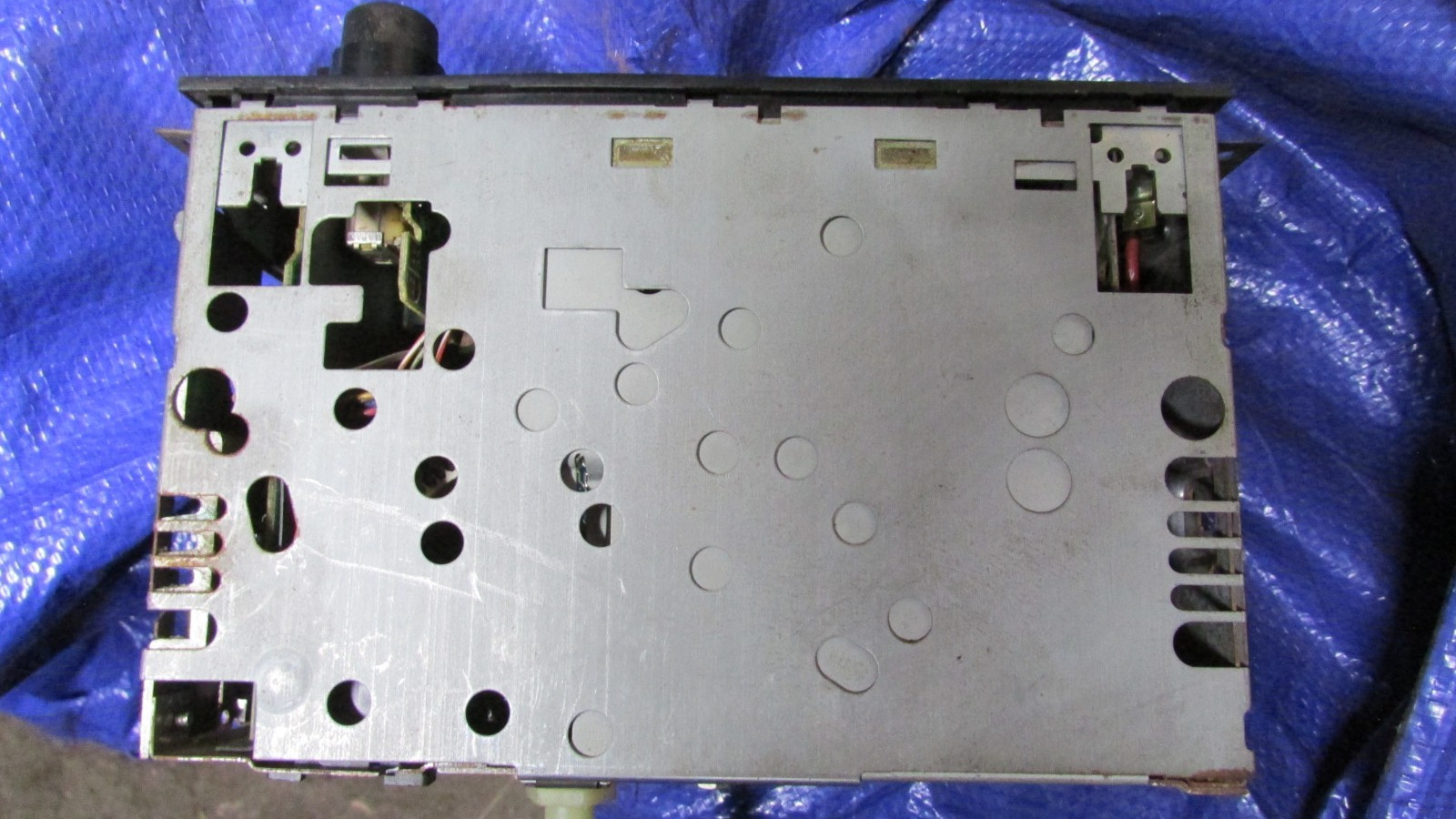 1990-1992 Camaro Z28 RS Yellow Print Delco AM FM Radio CASSETTE Player GM OEM