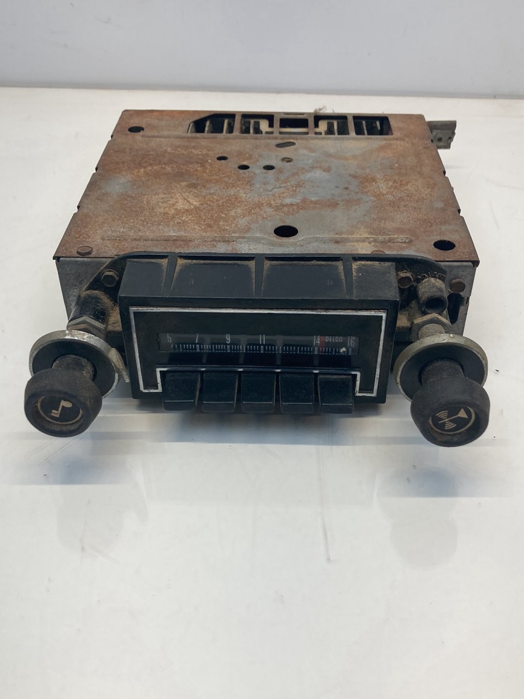 1973 Chevrolet Impala Radio AC Delco AM FM Push Button OEM #4409M