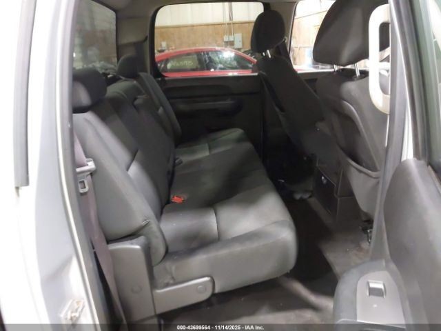 Audio Equipment Radio AM-FM-CD-MP3-USB Fits 11-21 EXPRESS 2500 VAN 12491003