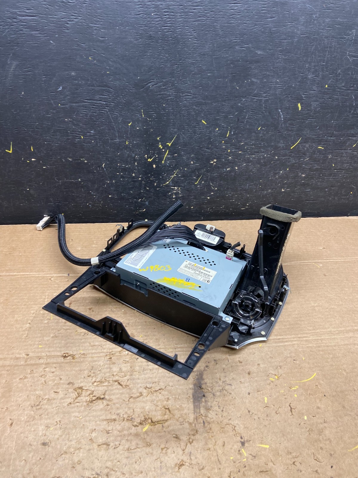 2011-2014 Chrysler 300 Dash A/C Climate Control Screen Radio Bezel OEM w9804 DG