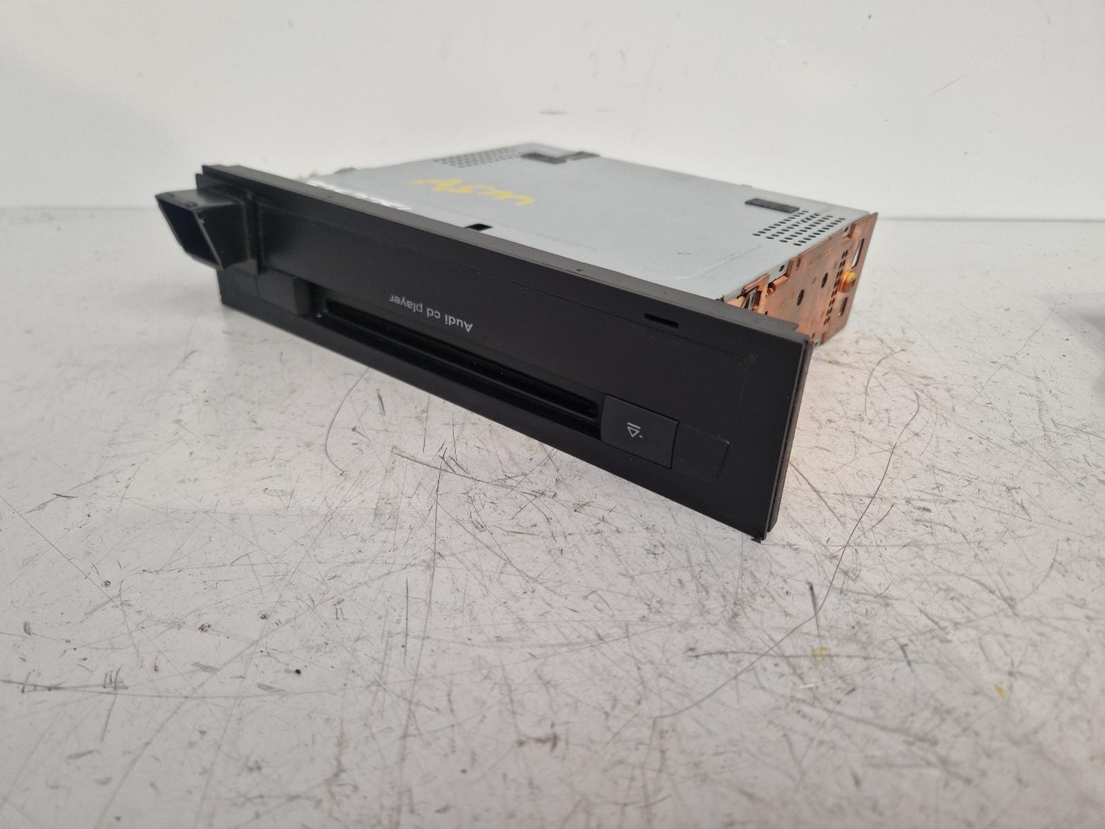 AUDI Q7 TDI 4L MK1 2007 RADIO STEREO HEAD UNIT CD