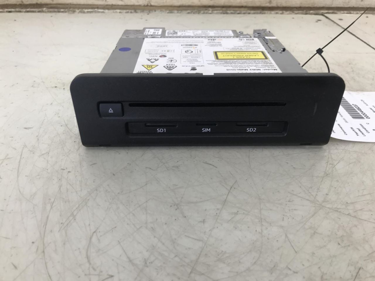Audio Equipment Radio CD Player Dash Mounted Fits 18 AUDI Q5 1074577