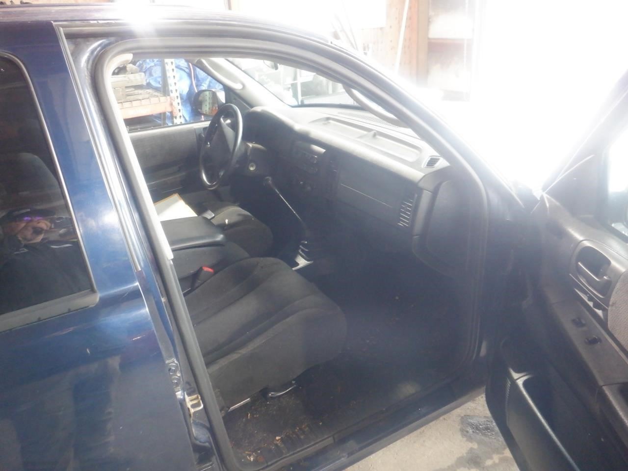 Audio Equipment Radio Am-fm-integral 6 CD Changer Fits 05-06 08-10 VIPER