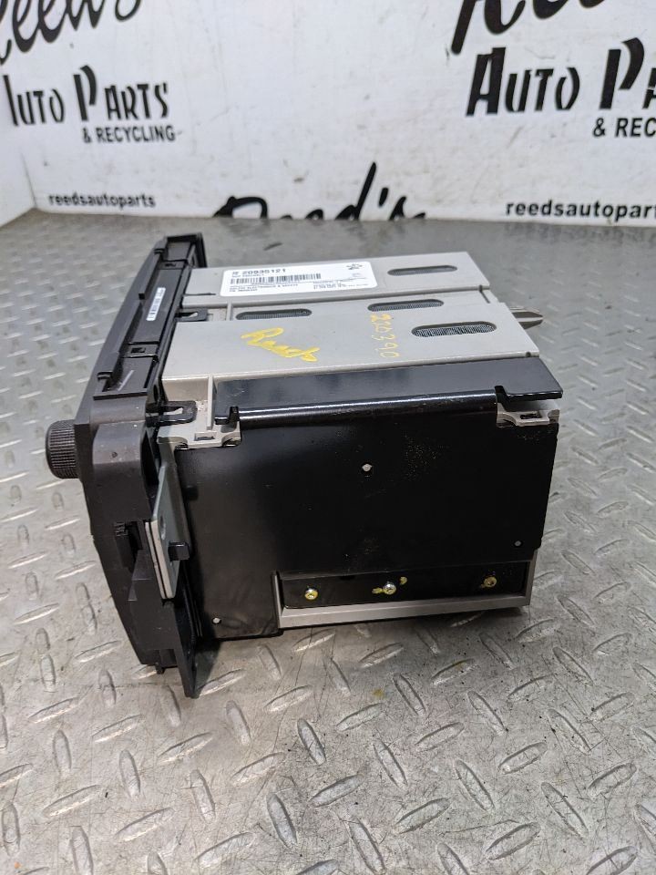Audio Equipment Radio AM-FM-stereo-CD-MP3-USB Opt Uui Fits 11-12 ACADIA 1173902