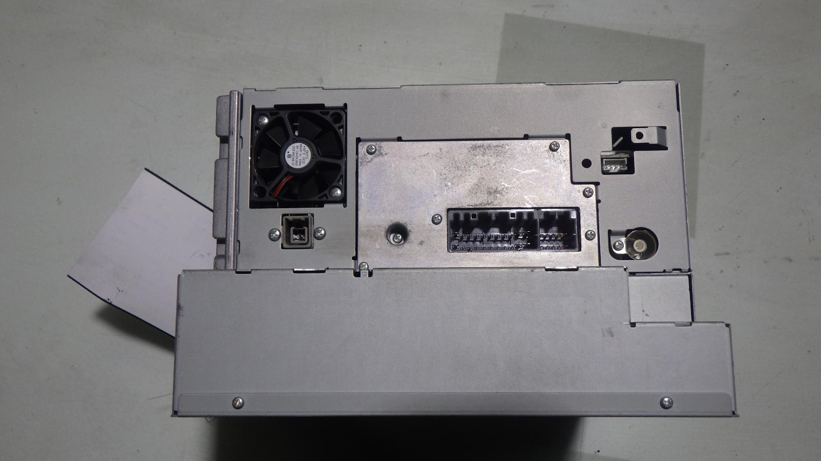 06 CHRYSLER 300 A/V Equipment 56038646AL