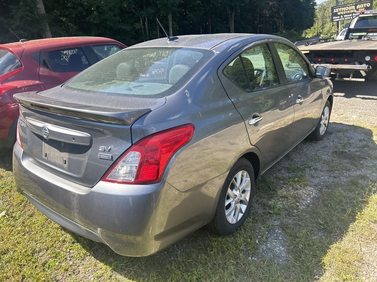 2016-2018 Nissan Versa Radio AM FM CD-receiver Sedan Stereo Receiver OEM 1397702