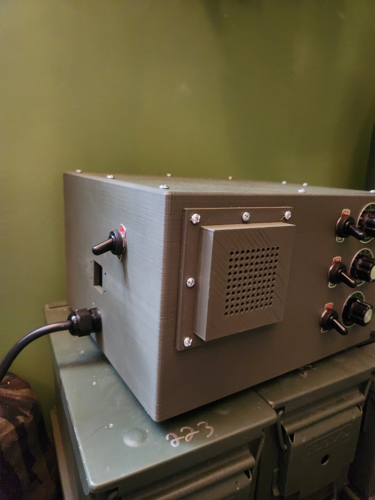 MPIS-400 Infotainment System for HMMWV / 24V Military Vehicles. All In One Unit