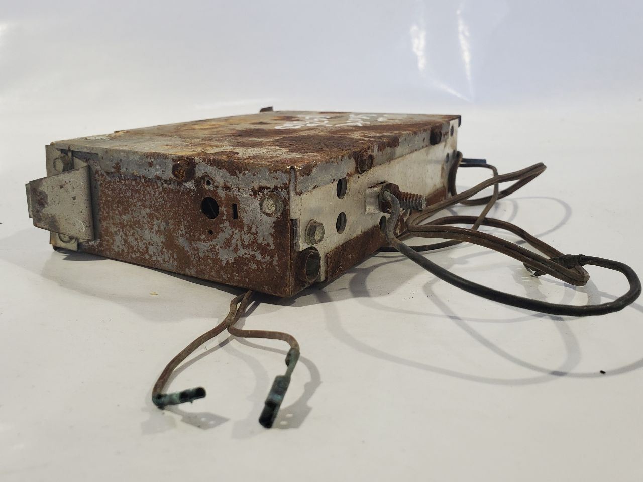 1968 1970 Volkswagen Beetle OEM Sapphire XV Untested Radio Sold As Is
