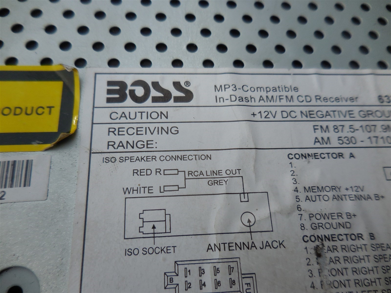 Honda BOSS MP3 COMPATIBLE IN DASH AM/FM CD RECEIVER FOR REPAIR OR PARTS