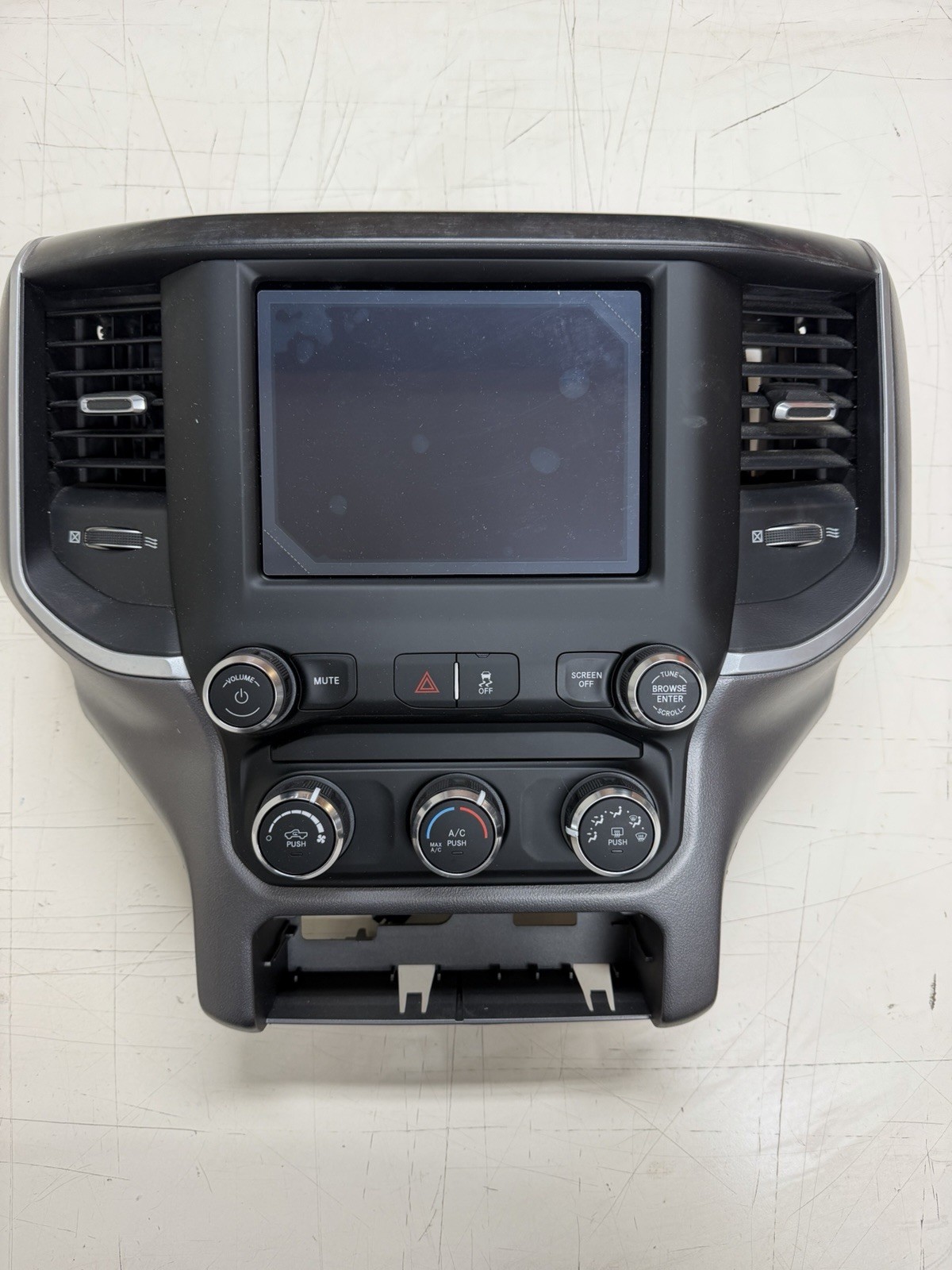 UCONNECT 5 2019-2025 Apple CarPlay DODGE TRUCK NEW BODY Ram 2500 3500 8.4″ Radio