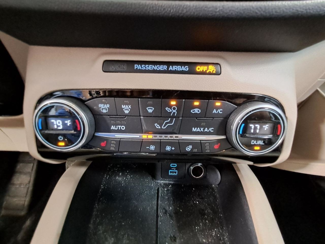 Audio Equipment Radio Control Panel 8.0″ Screen Fits 20-22 ESCAPE 4270929