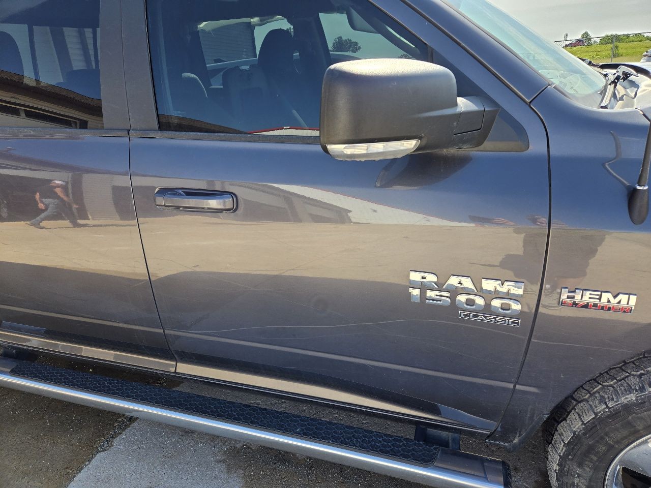 2018-2020 Dodge Ram 1500 8.4″ Display Screen and Radio Receiver