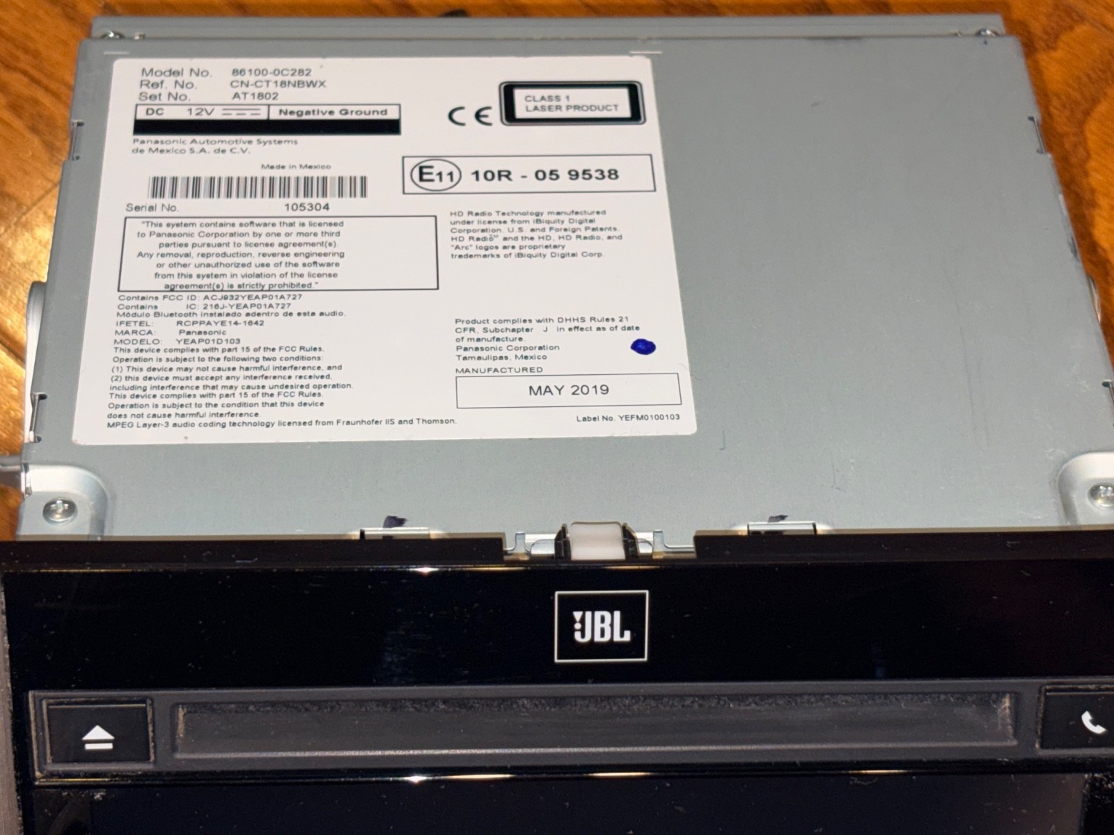 Toyota Tundra Navigation Radio AM-FM CD Info Display Head OEM JBL 2014-2019