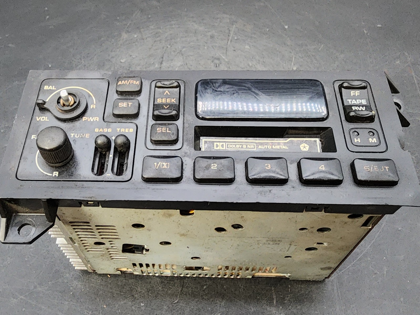 OEM 88-02 Chrysler Dodge Jeep AM FM Radio Cassette Player P04858556 Used