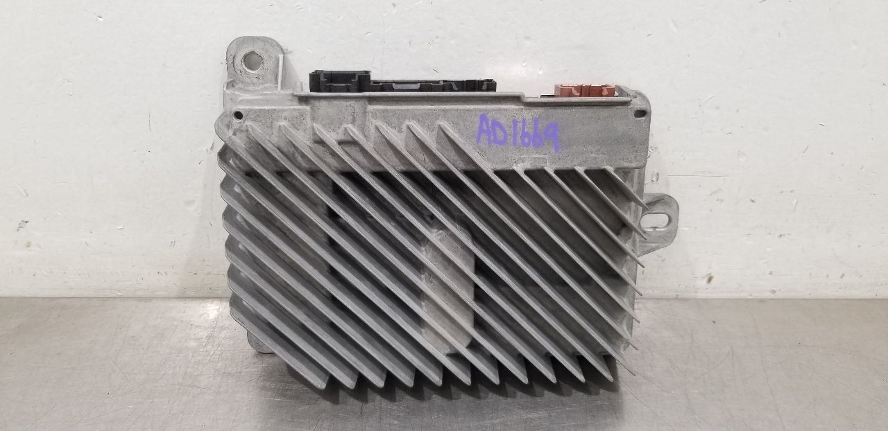 18 GMC YUKON RADIO AUDIO AMPLIFIER 84111298
