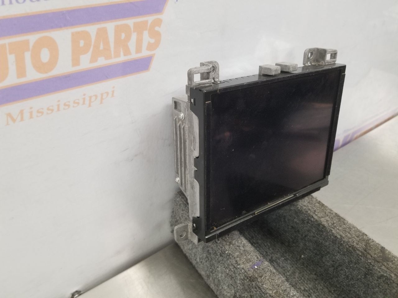 23 DODGE CHARGER GT RADIO DISPLAY AND RECEIVER 8.4″ SCREEN 68615153AB OEM
