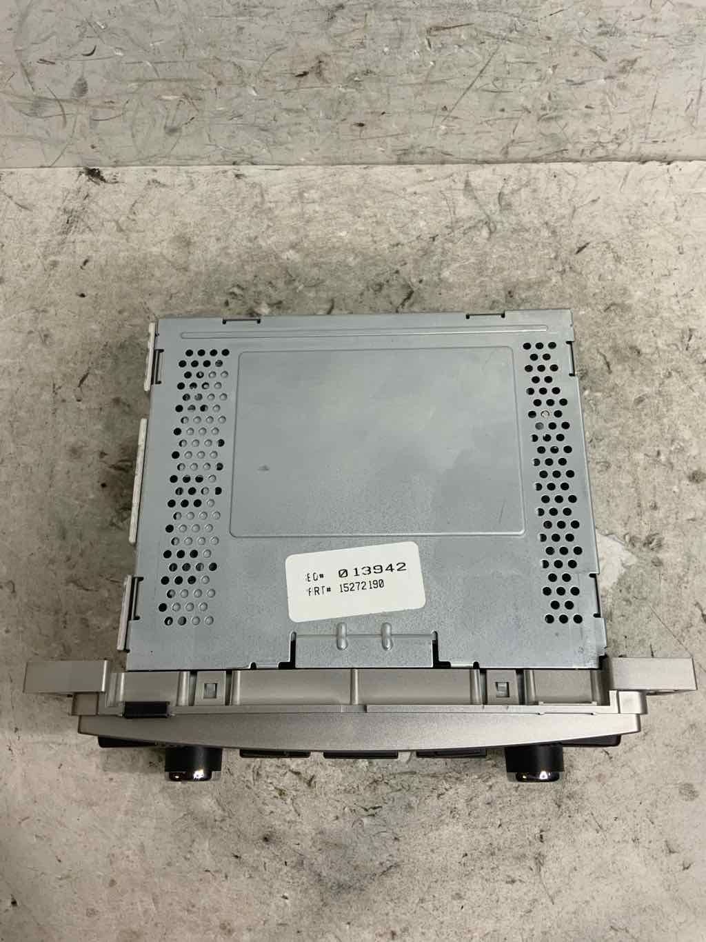 05-06 Chevrolet Colbalt Audio & Visual Equip Radio 15272190 AM/FM/CD 638-01860